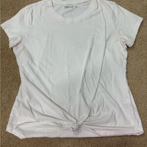 Abercrombie & Fitch White Knotted Short Sleeve Tee